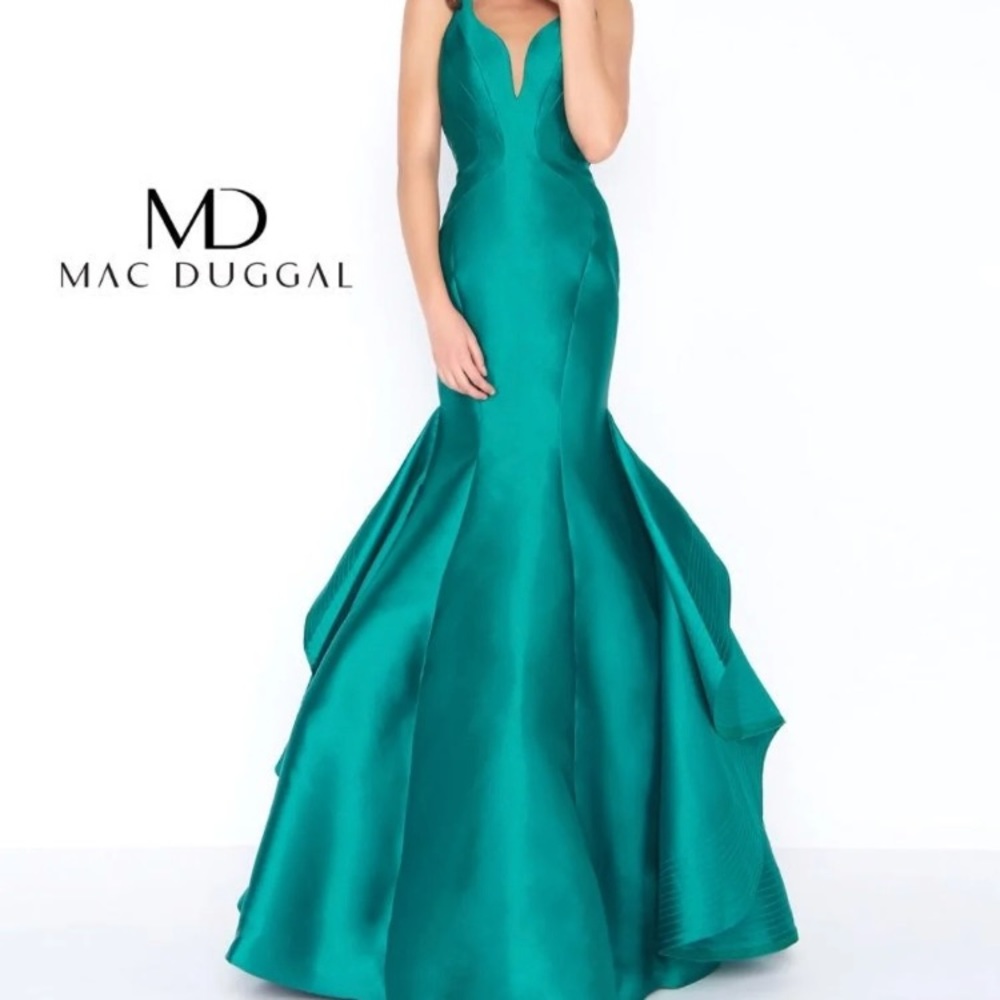 Emerald green mermaid gown/prom dress